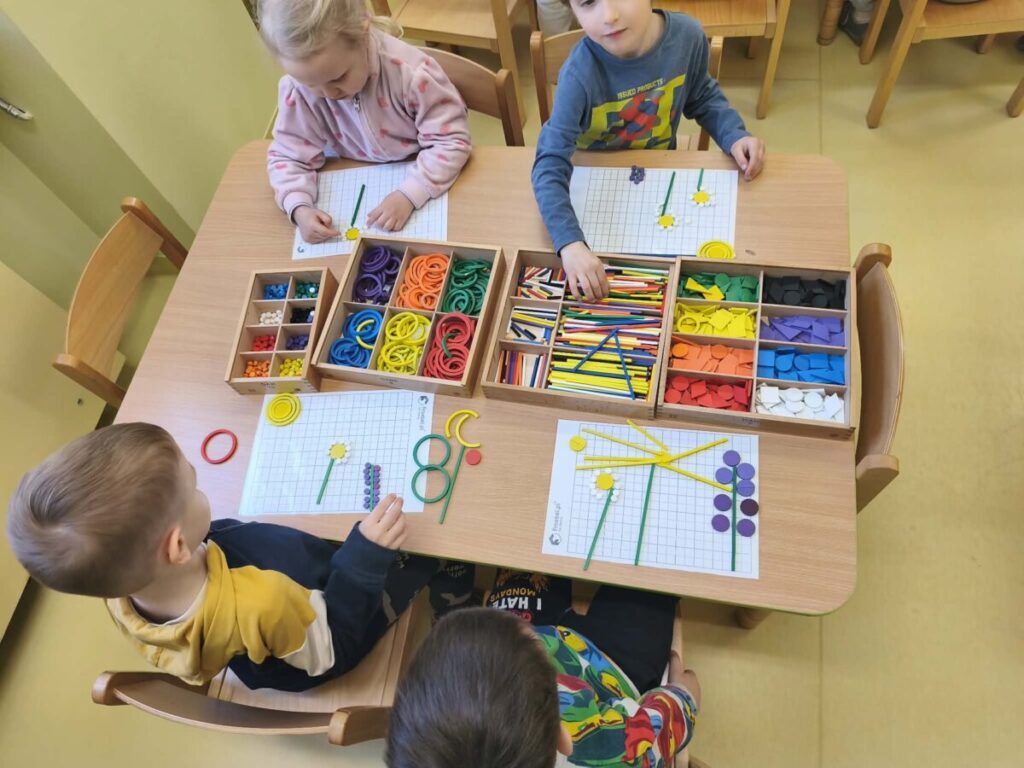 Wiosenne kwiaty z Darów Froebla